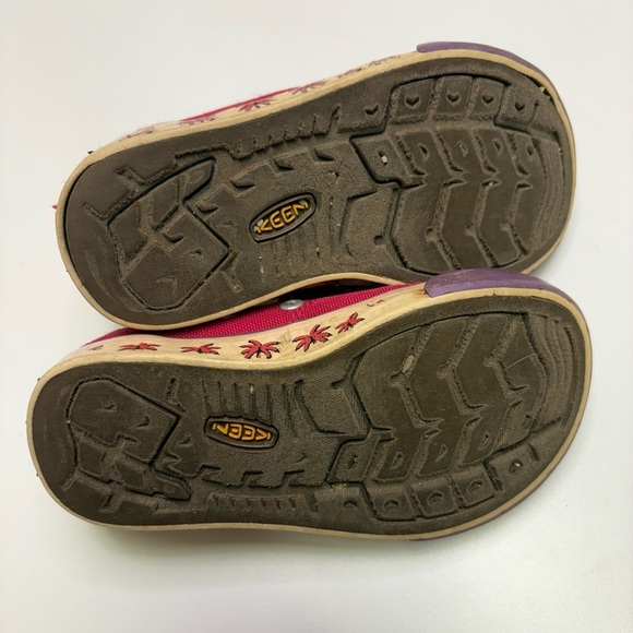 2/$20 Keen Toddler Girls 8 Red Purple Ventura Velcro Sneaker Palm Trees Canvas - Picture 6 of 9